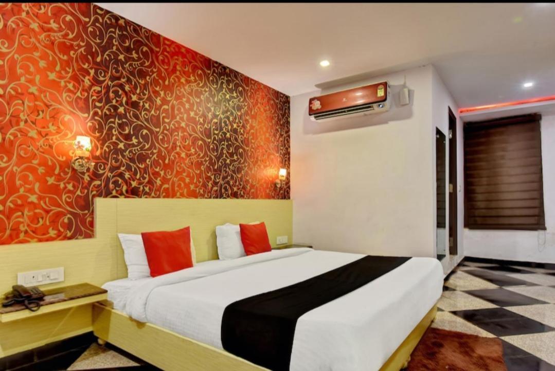 Citi Club Hotel Kanpur Exterior foto